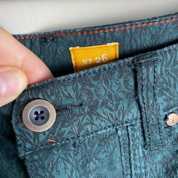 Pilcro and The Letterpress Green Forest Floral Stretch Pant Size 26‎ Zipper Hems - Picture 4 of 14